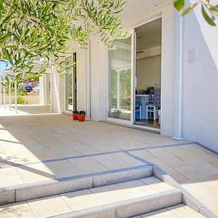 Olive Apartments Trogir * Trogir