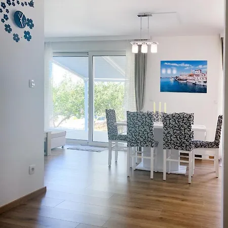 Olive Apartments Trogir * Trogir